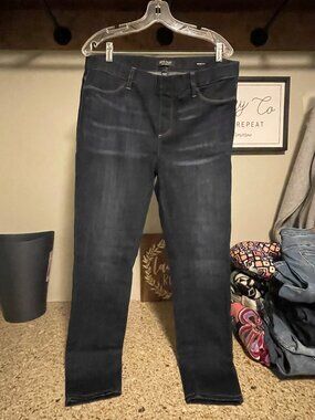 Judy Blue Pull on Skinny Fit, Size 15/32, New without tags